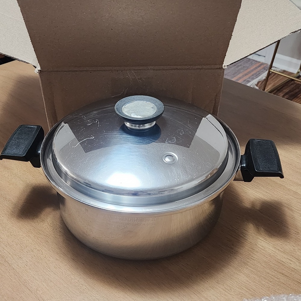 Bio Health America Stainless Steel Pot with lid